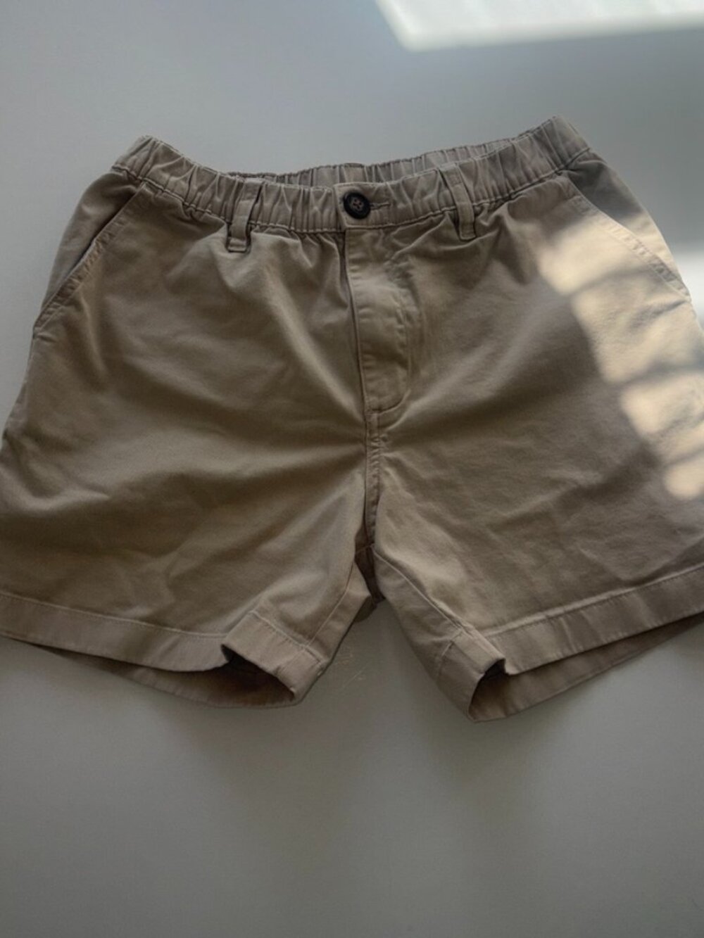 Men's Chubbies Khaki Flat Front Chino Shorts size S - 4.5" inseam